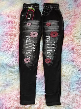 110-146 Extra sztreccses fekete virágos leggings