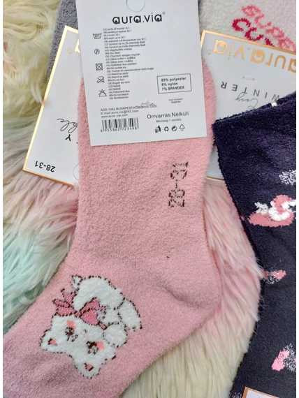 24-35 Pihe puha cicás téli zoknicsomag