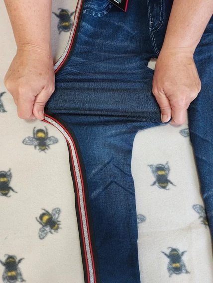 116-152 Vékony, extra sztreccses csíkos leggings